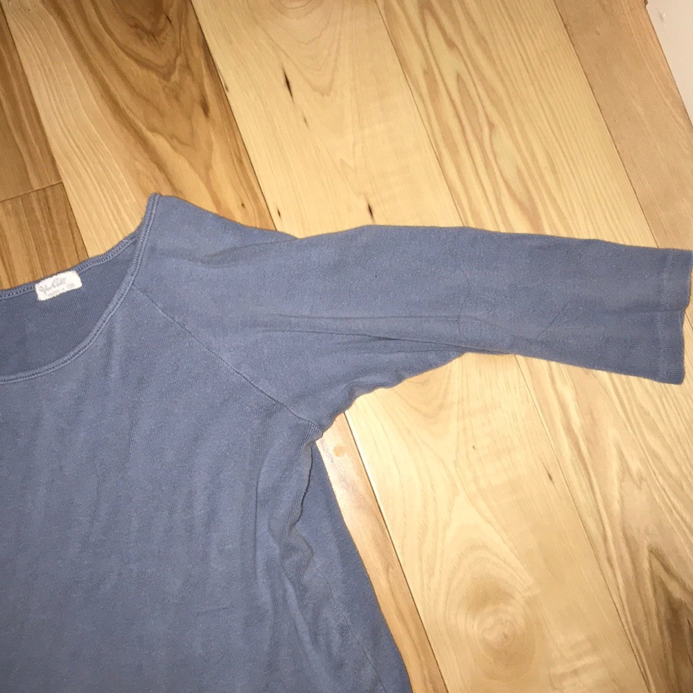 grayish blue brandy melville 3/4 sleeve top